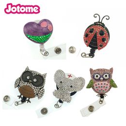 10 pièces mignon émail strass forme animale coccinelle éléphant aigle rétractable ID Badge bobine pour étudiant infirmière médecin officier Suplie297c