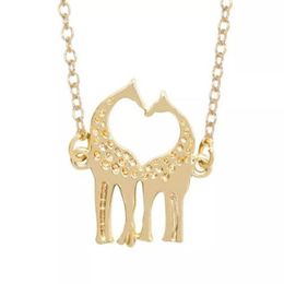 Collier de girafes en forme de cœur, 10 pièces, Simple, joli, double bébé cerf, bijoux animaux pour couples, 2996