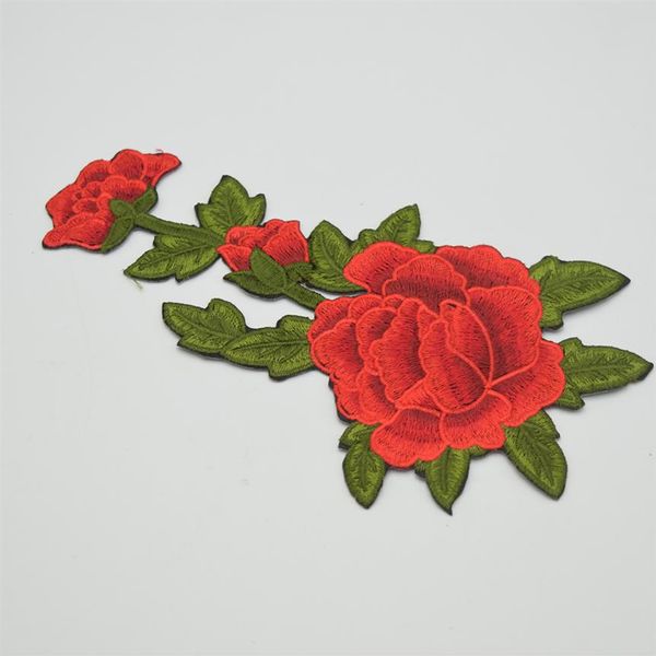 10 pièces brodé fleur Applique fer sur coudre sur Patch vêtements rouge artisanat couture bonne qualité312i