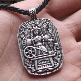 10 Uds. Diosa gótica del destino vikingo joyería runas amuleto colgantes collares mujeres regalo del Día de la madre Whole293b