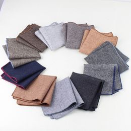 10 stks Hoge Kwaliteit Hankerchief Sjaals Vintage Wool Hankies Heren Pocket Square Zakdoeken Gestreepte Solid Cotton Accessoire 23 * 23cm