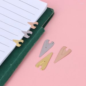 10pcs Hollow Metal Positioning Bookmark Holder Pagination Livre Clip Criptivité Étudiants Lire Marks Stationery Supplie