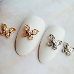 10pcs kawaii papillon alliage zircon cristaux stratones bijoux nail art pièces décorations ongles accessoires charmes fournit 240425