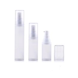 10 stcs/lot 20 ml 30 ml 50 ml lege plastic huisdierflessen matte toner lotion scrub vacuüm airless pompfles voor reisgroothandel EB53 pgjhn