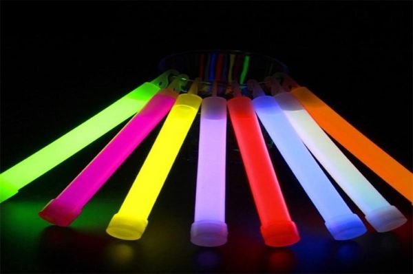 10pcs lot 6inch Multicolor Glow Stick Chemical Light Camping Camping Decoration Party Clubs fournit des produits chimiques fluoresce 227505087