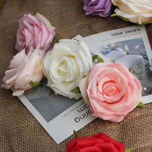 10pcs / lot Fleur artificielle Rose tête Diy rose Guirlande de fleurs de mariage mur décoratif rose soie fausses fleurs arrangement accessoires