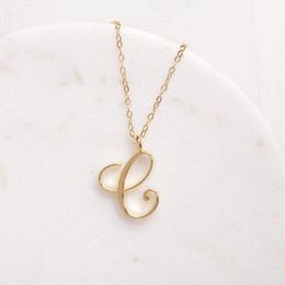 10pcs / lot Or Argent Lettre C Pendentif C Initial Cursive Collier Mode Clavicule Bijoux pour Faveur Gift216J