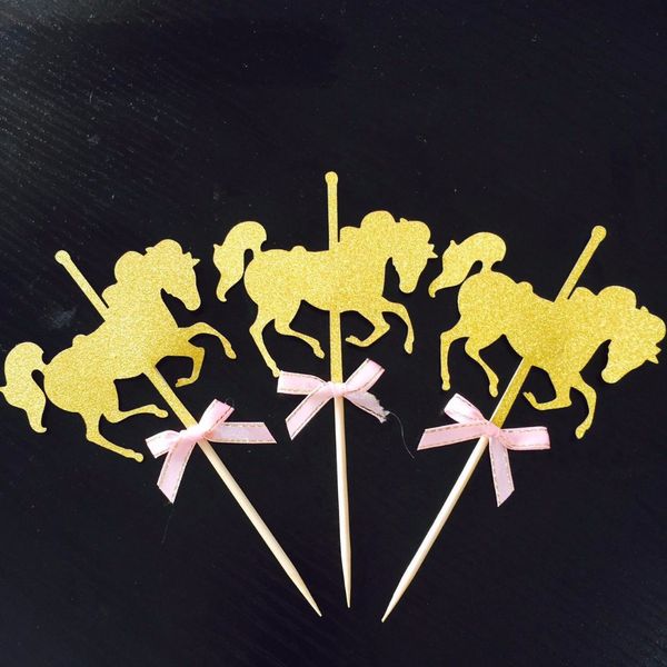 10pcs/lote Gold Unicornio Pegasus Toppers Favores de boda Favores de niños