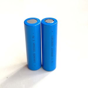 10 pièces par lot 18650 batterie 2200mAh Batteries au Lithium rechargeables pour batterie externe Lights100 % de haute qualité