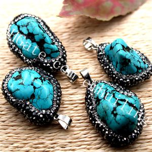 10pcs Taille aléatoire Freeform rugueux Rocher Naturel Vert Turquoise Pendentif Pave CZ Diamant Zircon strass Bordures Turquoise Quartz Nugget Charm