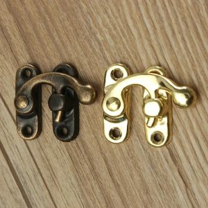 10pcs Small Antique Metal Lock Decorative Hangs Crochet cadeau en bois Boîte de bijoux en bois Préparer des vis pour meubles