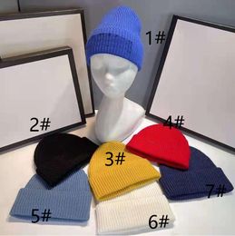 10pcs Spring Woman Letter Hat tricot homme automne automne hiver double chapeau tricot avec ourlet gilrs fashion bonnet Skullies chapeu caps coton gorros laine de laine chaude couple chapeau