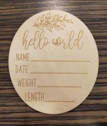 10pcs Wood Milestone Card Hello World Wood Pers personnalisé Baby Annonce Plaque Sign Pographie Propographies Douche Gift3246046
