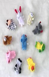 10pcslot bébé en peluche en peluche fête faveur les marionnettes de doigt raconter une poupée animale cuppet toys toys enfants cadeau avec 10 ani3090218