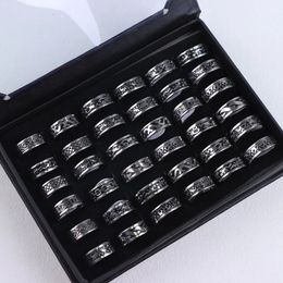 10PCSlot Groothandel Fashion Simple Roestvrij staalring voor mannen Dames Mooie trendy Punk Jewelry Vintage verjaardagsfeestjes cadeaus 240507