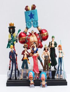 10pcsset Collection de figurines d'action One Piece Anime japonais 2 ans plus tard Luffy Nami Roronoa Zoro poupées faites à la main C190415018640191