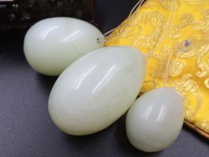 10 set/lote de huevos de jade chinos para masaje de músculos Kegel, ejercicios para fortalecer los músculos del suelo pélvico, huevo Yoni