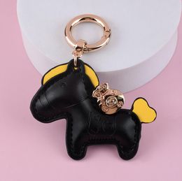 10Style Designer Metter Pony Model Keychain Key Chains Ring Hateder 7.5x6cm pas de lettre Designers Keychains pour Porte Clef Gift Men Women Car Bag Pendante Accessoires PAS DE BOX