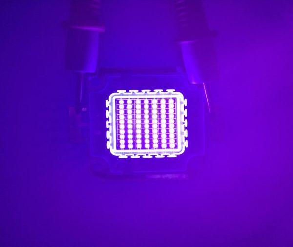 10W 30W 50W 100W LED LED UV 45mil Ultra Violet High Power LED LED UV 365NM 375NM 385NM 395NM 405 Nm LED Ultra Violet Light Beads2650296