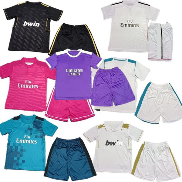 11 12 Real Madrids Santos enfants maillots de football rétro finales maillot de football Benzema Seedorf Carlos Ronaldo Kaka 16 17 18 Zidane Raul Vintage Kit enfants FIGO