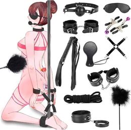 11 PCS SM Bondage Set, Extreme Sex, BDSM Bondage Sex Set pour les couples, les menottes, les pinces de mamelon, le bâillon et le masque pour les yeux, les jouets de sexe SM érotiques pour les débutants et les amateurs de SM (noir)