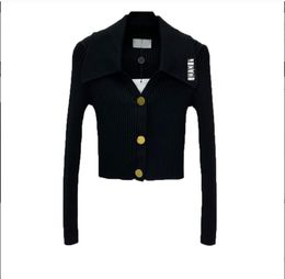 1106 L 2022 Runway Automne Marque Même Style Noir Blanc Pull À Manches Longues Cardigan Col À Revers Vêtements De Mode De Haute Qualité Femmes yashi