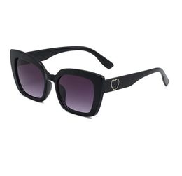 1123 Love Designer-zonnebril UV400 Zomermerkbril Bril UV-bescherming Brillen 5 kleuren inclusief originele doos2609769