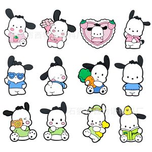 11 Coloros Lindos Dogs Anime Charms Al por mayor Juego de recuerdos de la infancia Funny Doceon Cartoon Accesorios de calzado PVC Hebilla de goma suave Charmas