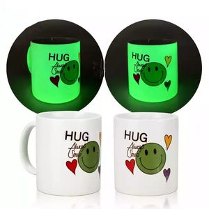 Tasse à café de 11 oz Mug Sublimation Blanks Glow in the Dark Tasses en céramique avec poignée Procelain Green Tumbler lumineux Bouteille d'eau DIY Gift image Logo