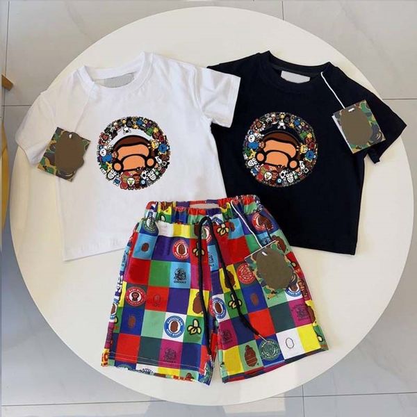 Designer Brand Kids T-shirts shorts sets de vêtements pour bébé ensemble de singes colorés colorés BORDS BARCHES COSES SUMME BLANC NOIR LURXE SUISSU JEUNES 2-10 ANNÉES