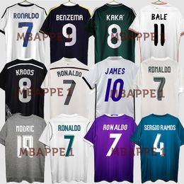 12 13 14 Ronaldo KROOS MODRIC camisetas de fútbol retro vintage 15 16 17 18 R.CARLOS Guti BALE KAKA SERGIO RAMOS Camiseta de fútbol clásica del Real Madrid