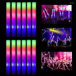 12/15/30 / 60pcs Party Tube Stick Encourage décoration Glow Sticks Light Dark pour mousse de mariage coloré RGB LED S