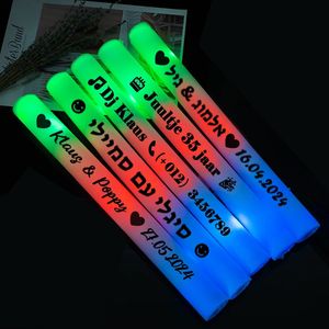 12/15/30/60 stuks RGB LED Glow Bulk Feestartikelen Kleurrijke LED Glow Sticks Foam Stick Cheer Tube Donker Licht Verjaardag Bruiloft 240118