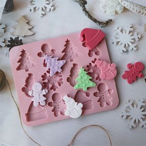 Kerstmis met 12 holte Siliconen schimmel Chocolade Cake Decoratie Diy Nitaanval Soap Mold Fondant Keuken Gereedschap Hand Make Supplies Baking Accessories MJ0875