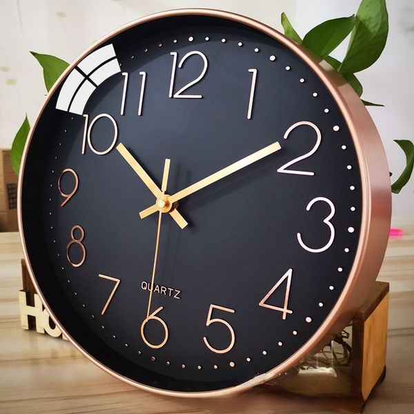 Horloge d'horloge de 12 pouces Corloge de mur d'usine en gros Quartz Corloge de quartz moderne Plastique simple salon numérique Corloge intérieure décor