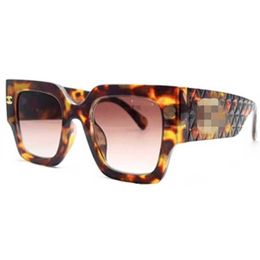 12% DI SCONTO Nuovi occhiali da sole alla moda per donna Gambe spesse personalizzate Accessori in metallo UomoNHY4