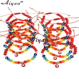 12 pièces arc-en-ciel et cristal rouge suspendus en alliage bracelet tissé à œil suspendu avec protection contre l'exorcisme peuvent être offerts en cadeaux 240109