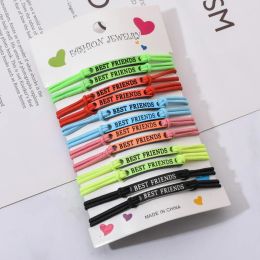 12 Lettres acryliques élégantes Best ami Bracelets élastiques ensemble pour les hommes et les femmes donnent à des amis comme un ensemble de bracelet d'amitié