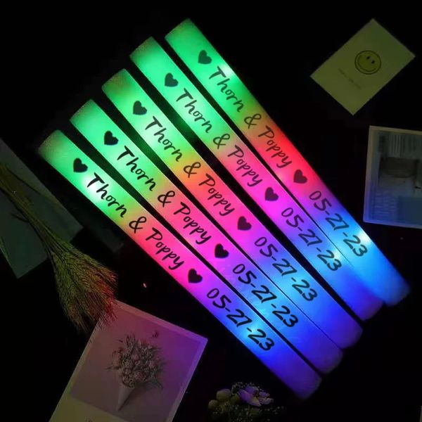 12153060 pièces bâton de Tube de joie bâtons lumineux lumière sombre pour fête en vrac coloré décoration de mariage mousse RGB LED 240301
