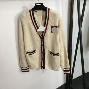 1219 L 2024 Runway Otoño Marca Mismo estilo Suéter Manga larga Cuello en V Ropa para mujer Alta calidad Mujer 20239810