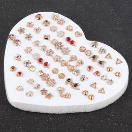 1236 paires de la mode Femelles filles résine plastique cristal diamante de fleurs de fleurs boucles d'oreilles ensemble de style aléatoire