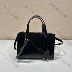 12a actualización Mirror Quality S Diseñador de bolsas CLEO CLEO TOTE PEQUEÑO PULSO DE CUERO DE CUERO DE CUERO 3 Capas Bolsos de la cremallera Bolsos negros de hombro