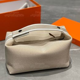 12A1: 1 Designer Designer Handtassen van topkwaliteit voor reismode grote capaciteit Creative Design Make -uptassen 25 cm Casual Style Dames Lunch Box Tassen met originele doos.