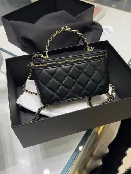 Bolso de maquillaje con hebilla de oro claro de piel de oveja negra de 12k con espejo de cuero genuino hecho de bolso de mujer, bolso de hombro, bolso cruzado con cadena, billetera