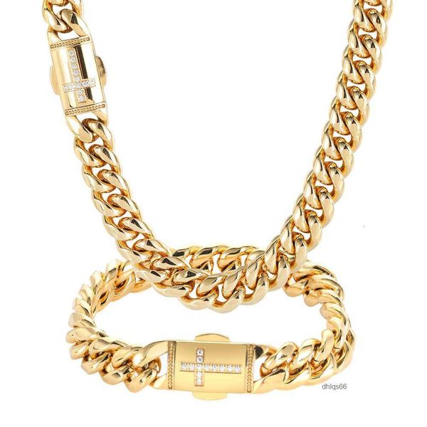 12 mm 14k Solid Real Gold Iced Out Bling VVS Diamond en acier inoxydable Femmes Coubain Collier de chaîne de liaison Bracelet de cou avec croix