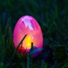12PC oeufs de Pâques colorés créatifs incassables et durables panier de Pâques remplissant avec LED décoration d'oeufs jouets cadeaux pour enfants 240303