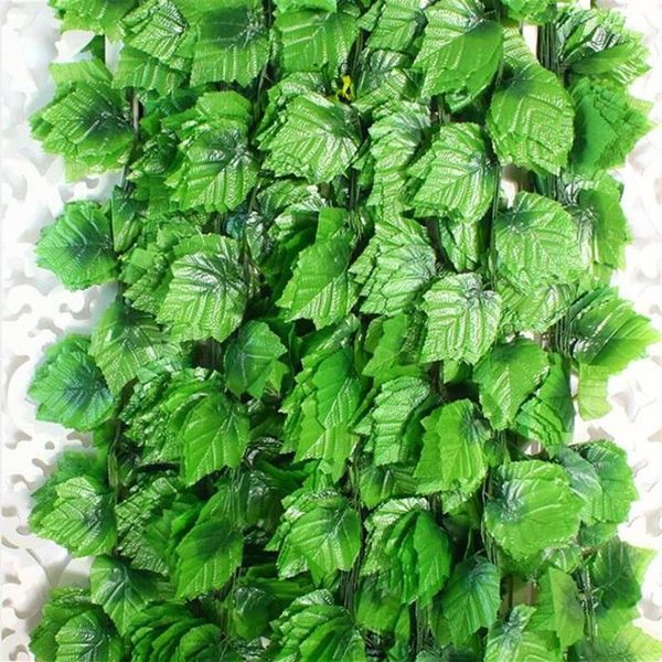 12 pièces artificielles fausses feuilles de plantes suspendues 2 4m guirlande maison jardin décoration murale en plastique champ vert feuille de raisin artificielle vigne 3412
