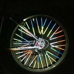 12 piezas Pegatinas reflectantes de bicicleta MTB Road Bike Noche de bicicleta Rueda de ciclismo Tubos Reflector Strip de bicicleta al aire libre Accesorios de luz