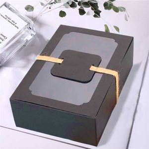 Boîte d'emballage en papier Kraft 12 pcs avec fenêtre transparente Câble-gâteaux Boîtes à gâteaux de mariage Favoris Favoris Cadeaux Box Douche Decor 211216