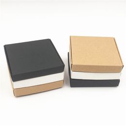 12pcs / lot en carton des boîtes en papier kraft faites à la main pour pizza Cupcake Package Supplies Gifts Boîtes de rangement Contacture Accepter Personnalisé
